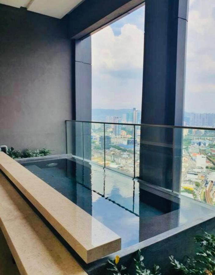Bbcc Apartments At Lucentia Kuala Lumpur Esterno foto